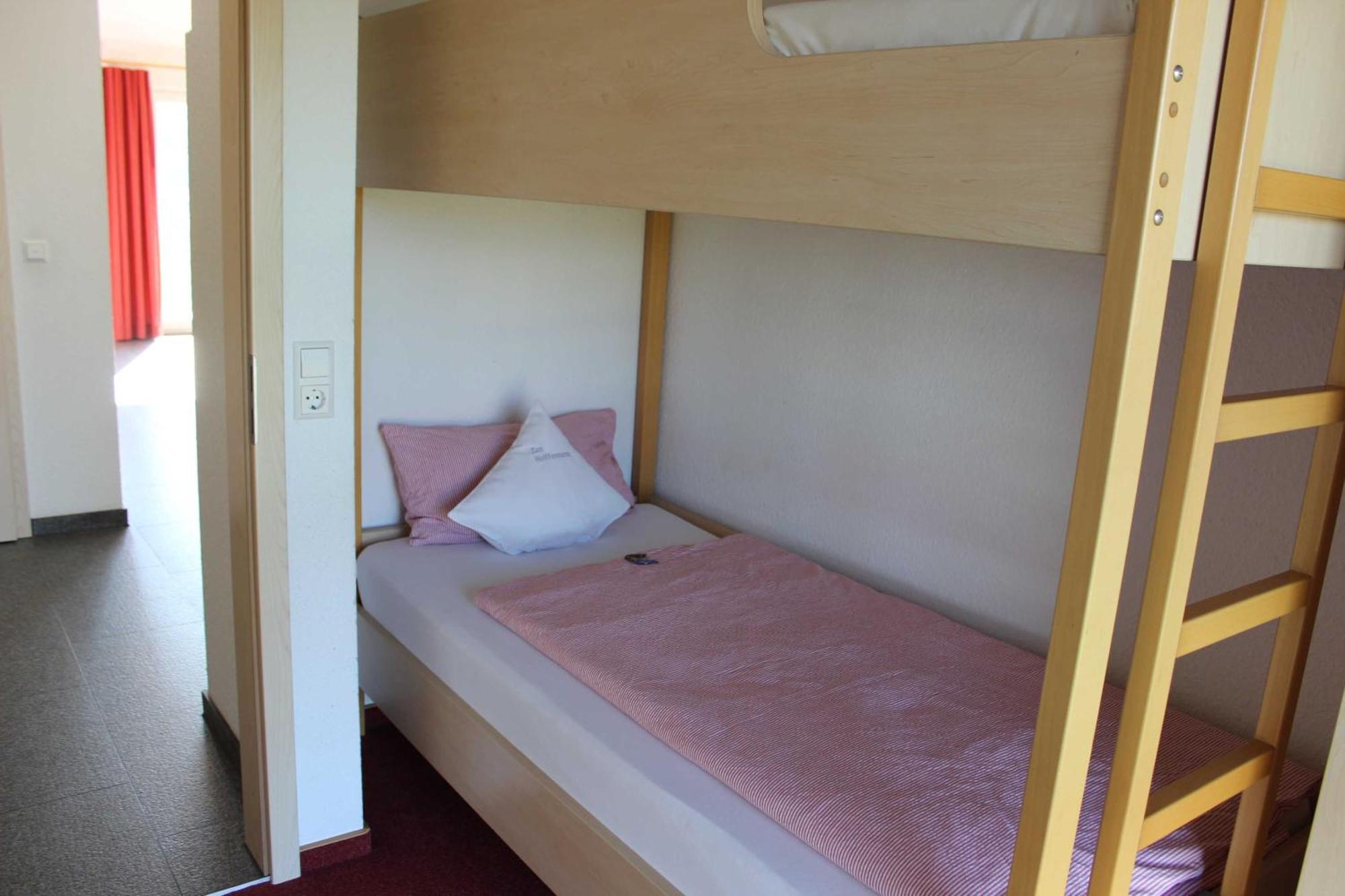 Gaestehaus Zum Wolffenturm Lehrensteinsfeld Habitación foto