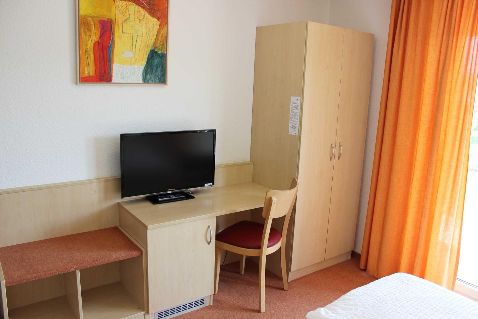Gaestehaus Zum Wolffenturm Lehrensteinsfeld Habitación foto