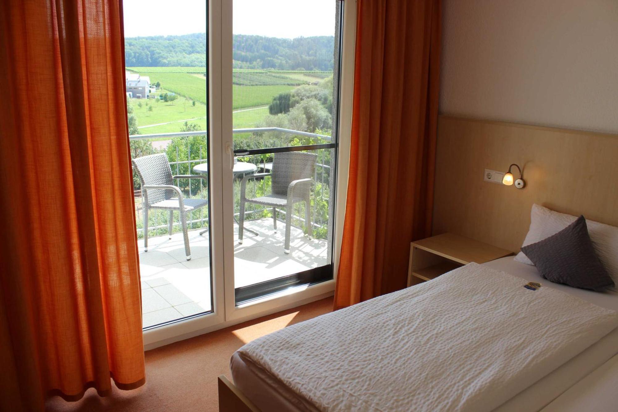 Gaestehaus Zum Wolffenturm Lehrensteinsfeld Habitación foto
