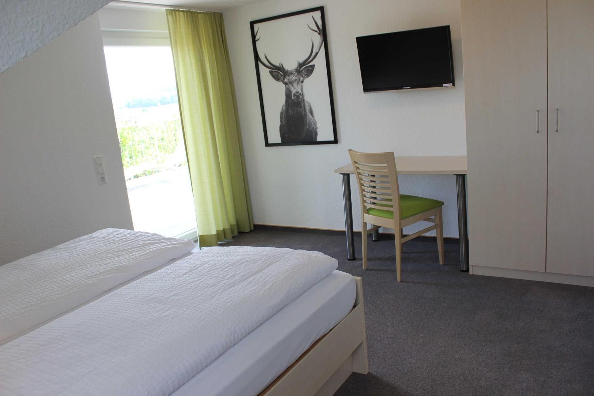 Gaestehaus Zum Wolffenturm Lehrensteinsfeld Habitación foto